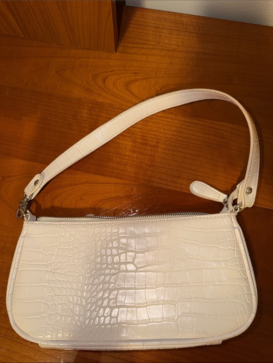 Handbags - Cream Croc-Embossed Shoulder Bag